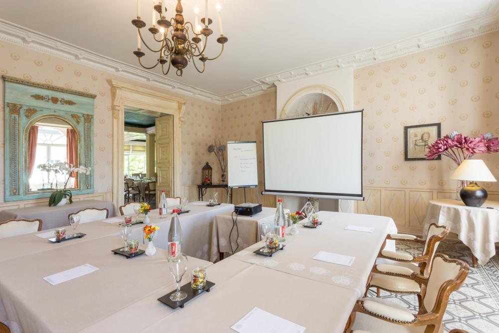 Hotel-Restaurant Ricordeau Loué Eksteriør billede
