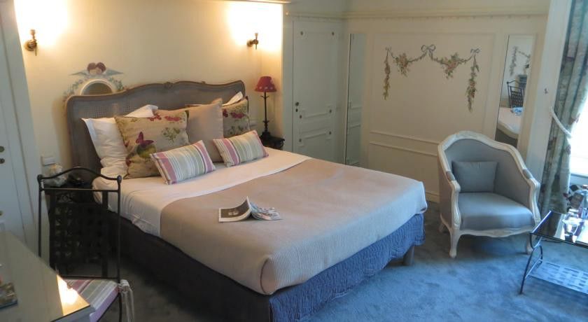 Hotel-Restaurant Ricordeau Loué Eksteriør billede