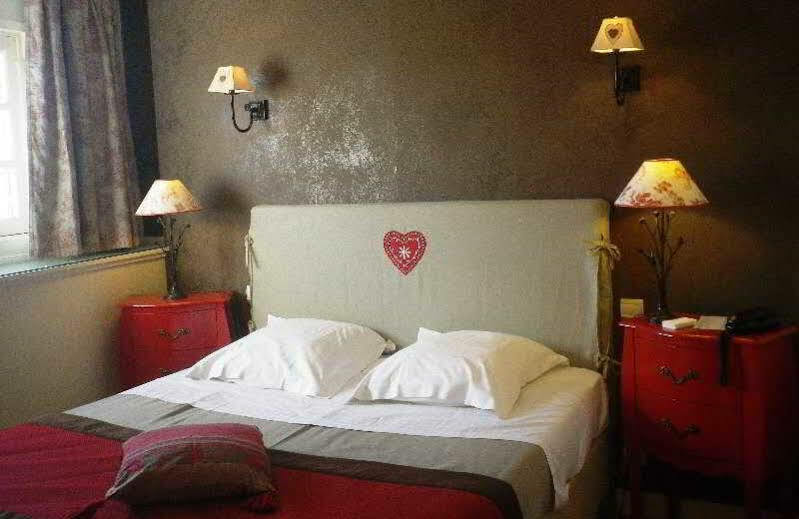 Hotel-Restaurant Ricordeau Loué Eksteriør billede